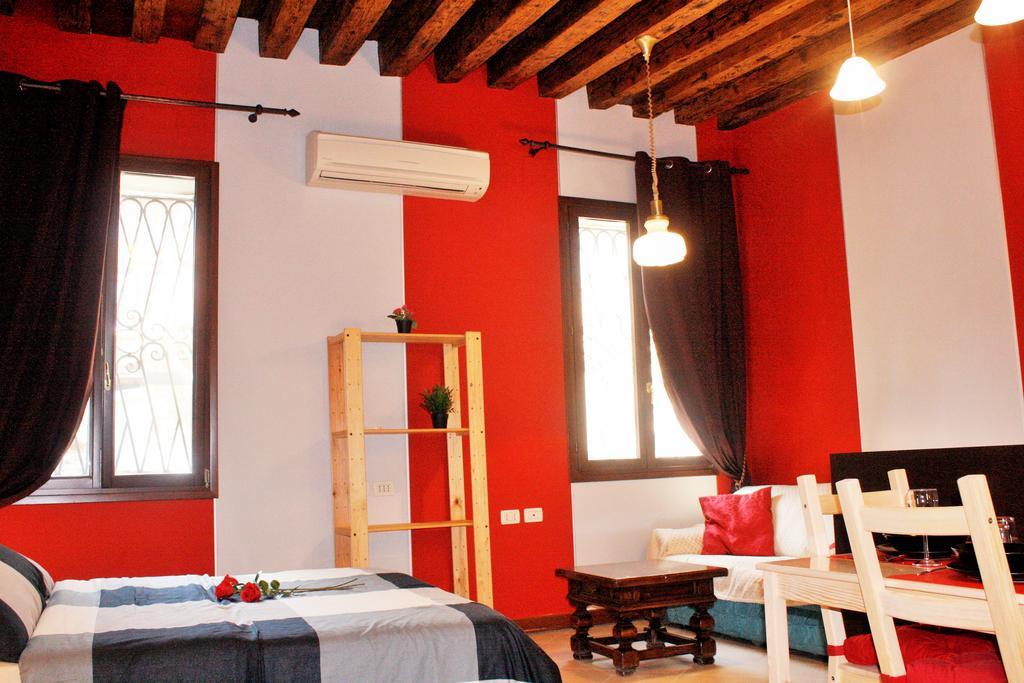 Mario 5012 Apartment
