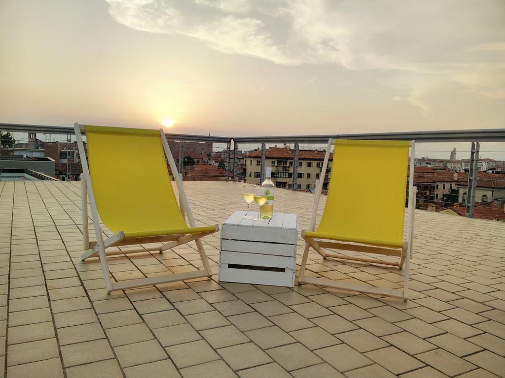 Sunny Terrace Venice