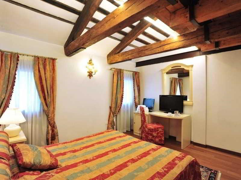 Casa Dei Cavalieri