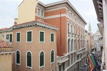Guest house Ca' Pedrocchi Venice