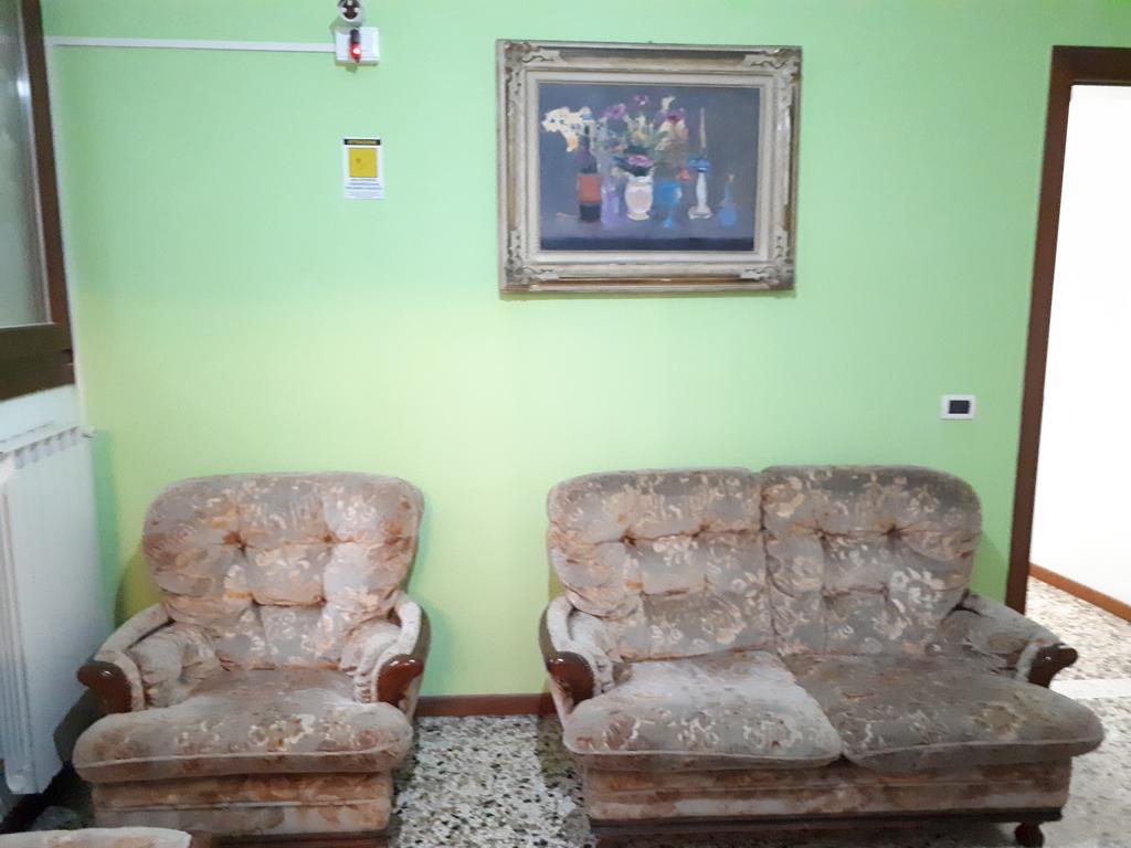 Ai Boteri Hostel *