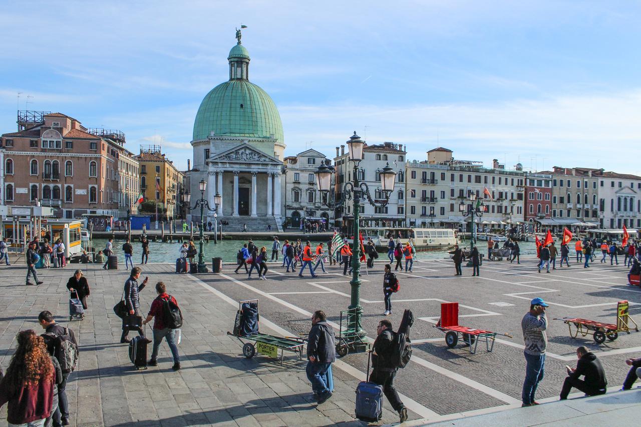 Mazzoni 15 Venice