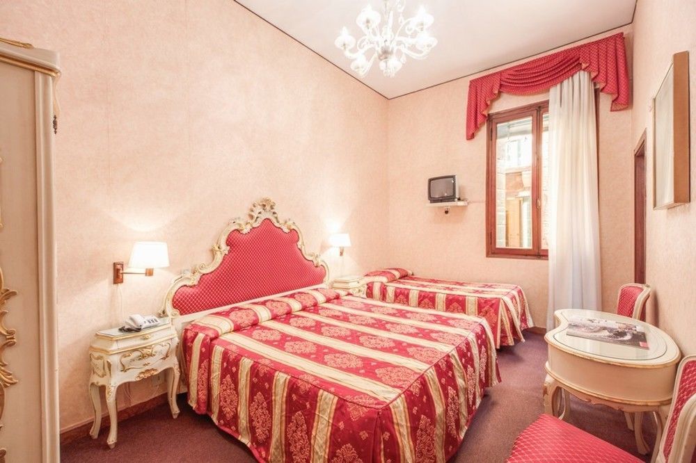 Basilea 3* Venice