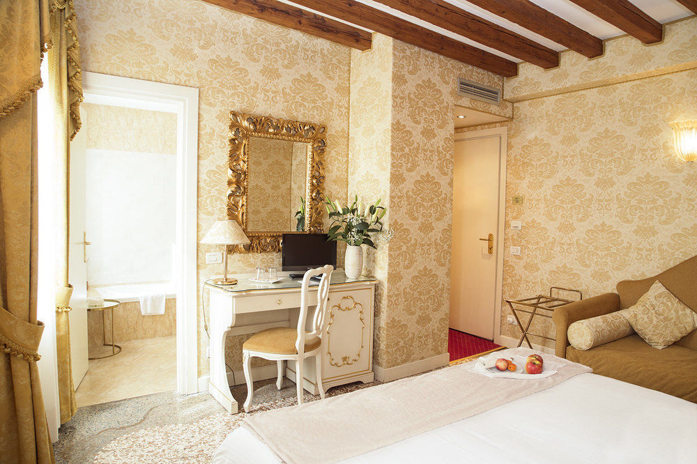 Casa Dei Cavalieri *