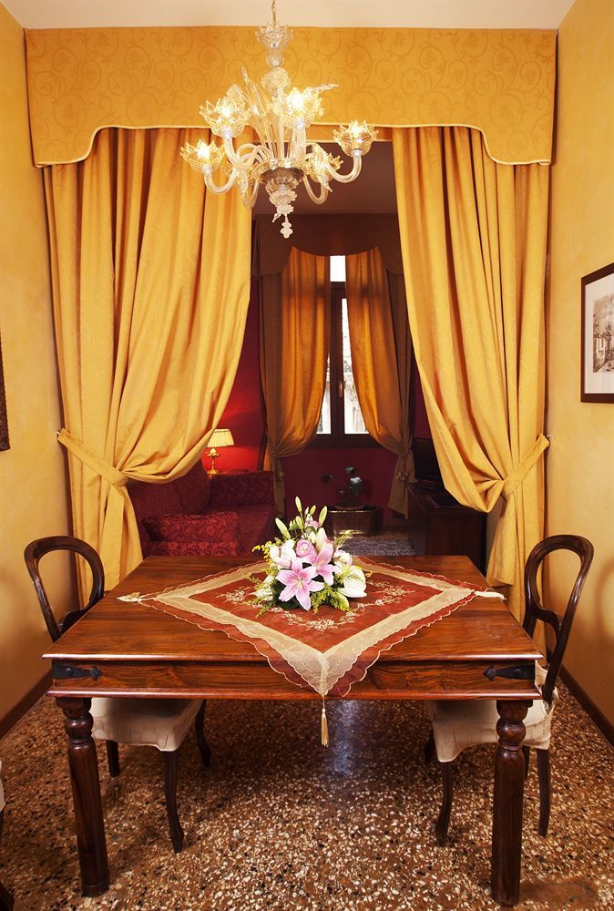 Odoni * Venice