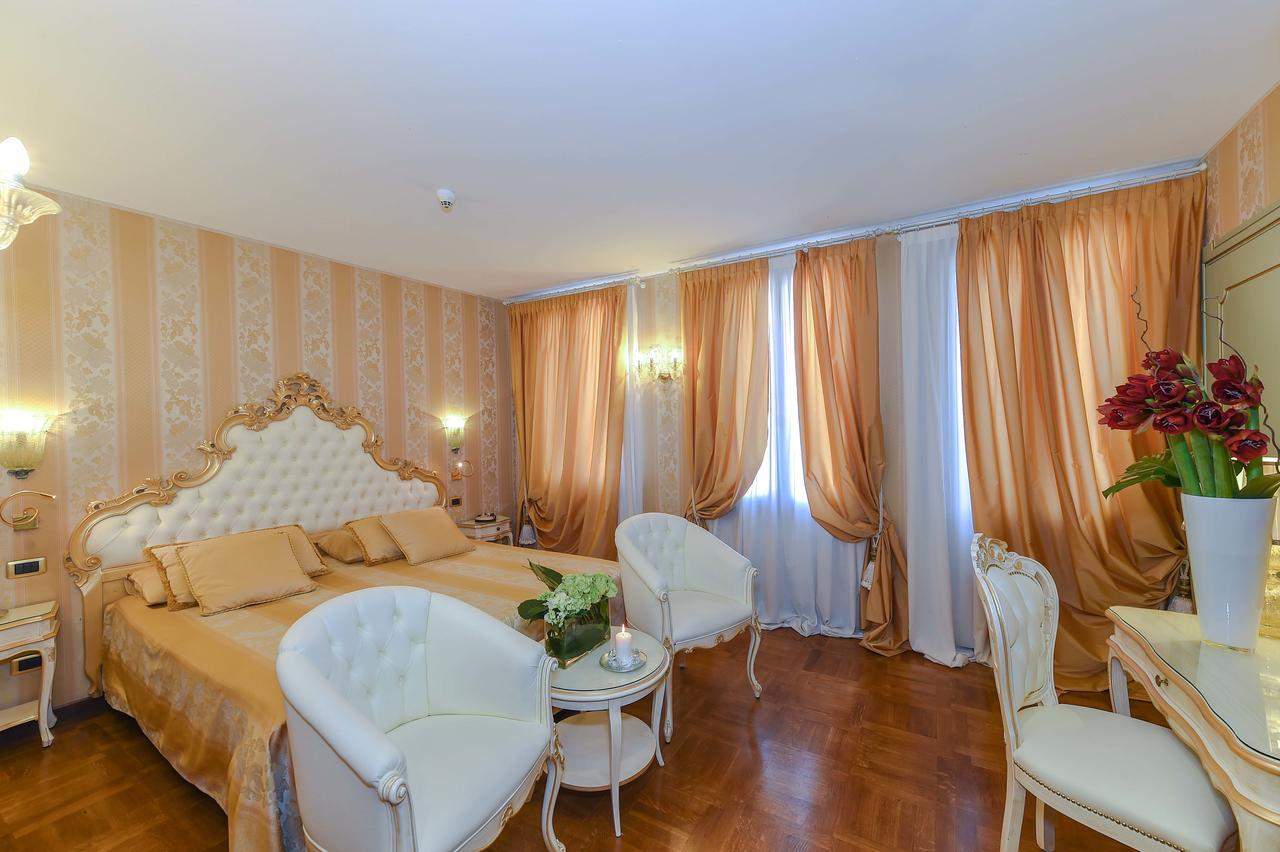Hotel Savoia & Jolanda 4*