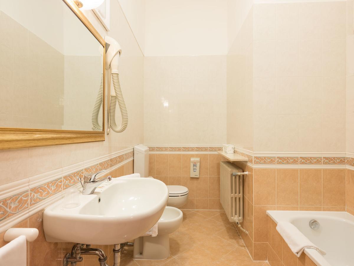 Hotel Basilea 3*