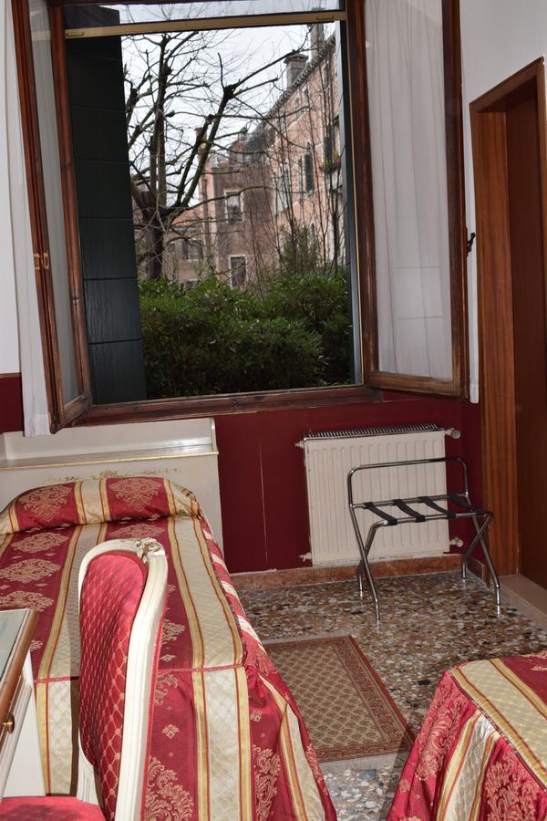 Hotel Basilea Venice
