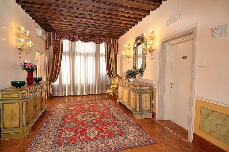 Hotel Alloggi Al Mercante Venice