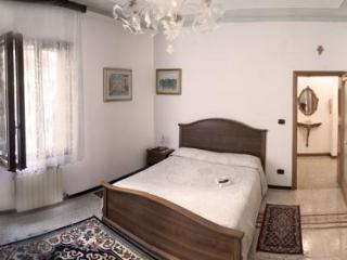Apartment Frari 2 *
