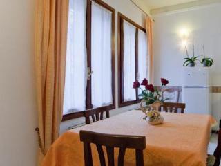 Frari 2 Apartment *