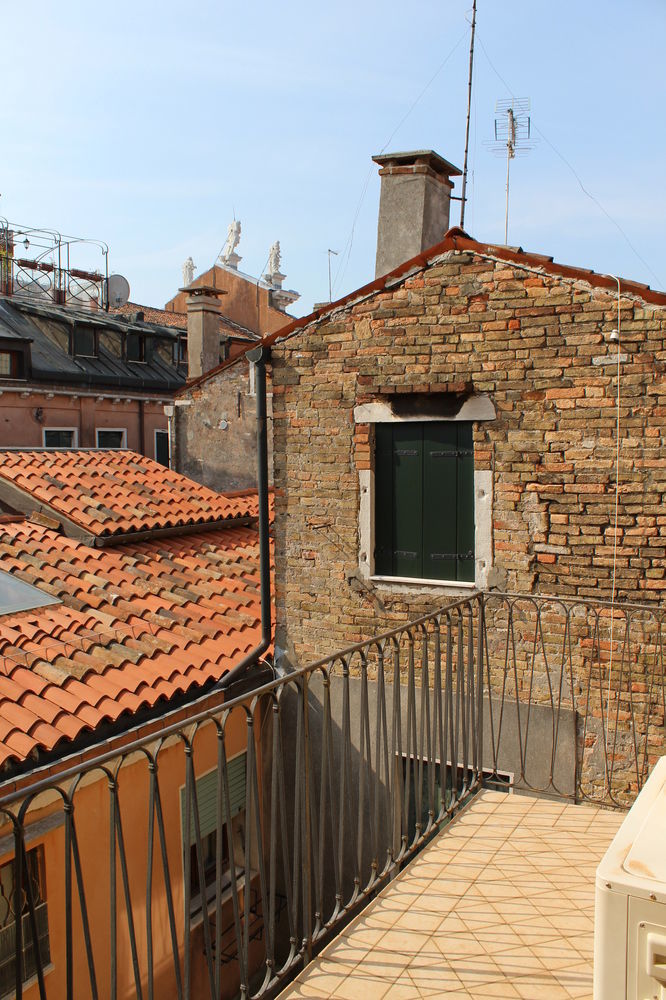 Corte Contarina * Venice