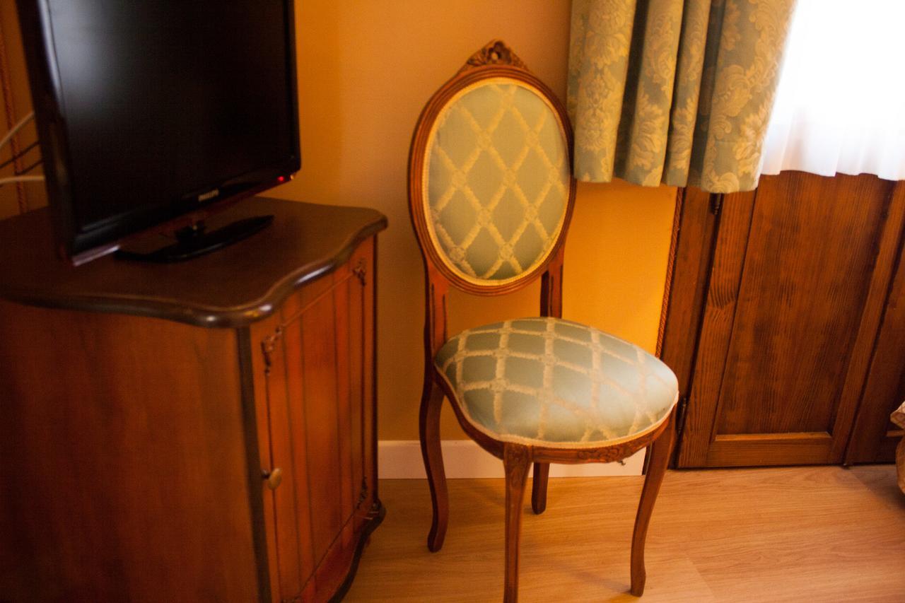 Canal Hotel 3*