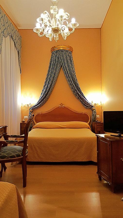 Hotel Canal Venice