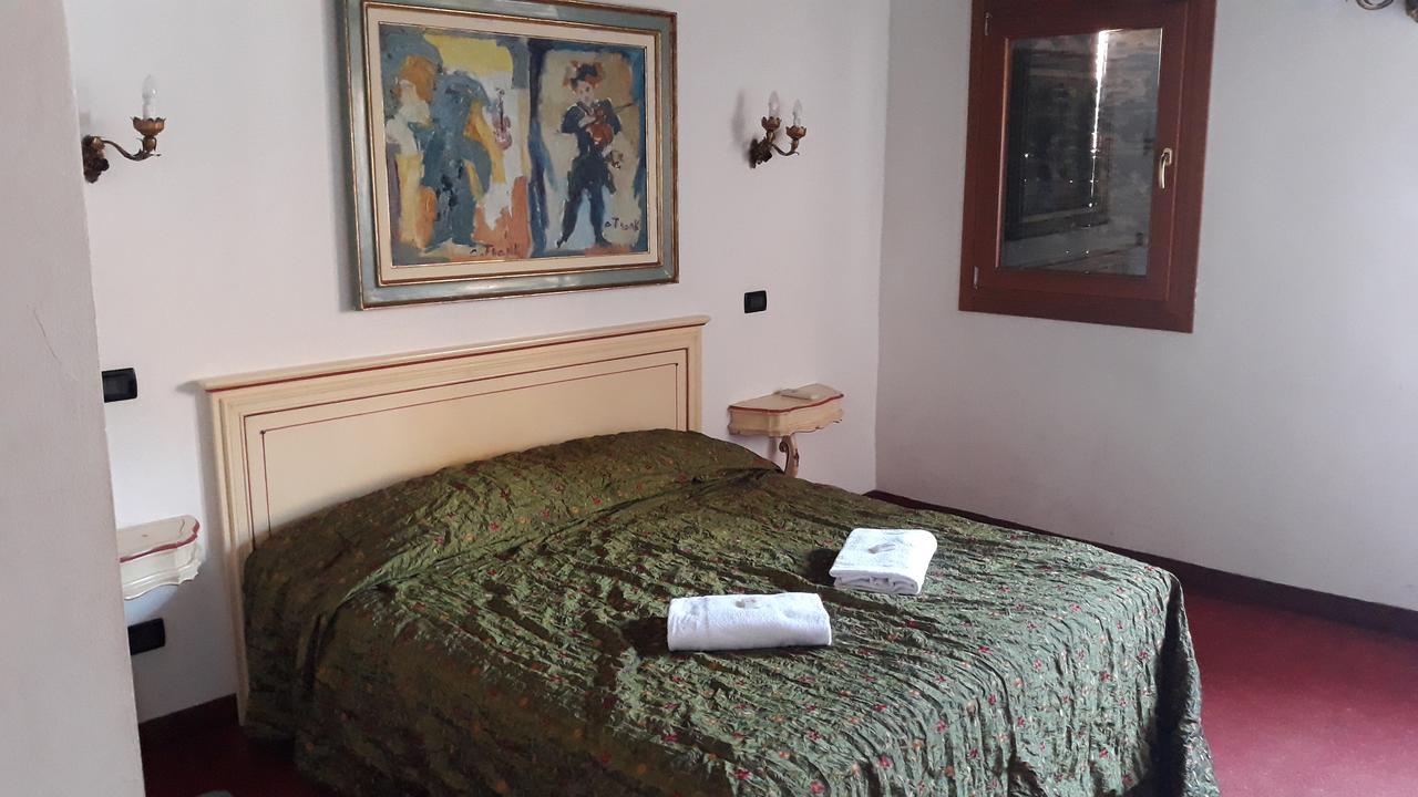 Hostel Ai Boteri