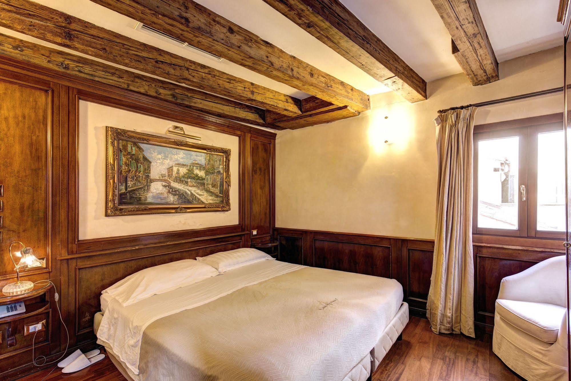 Guest house Palazzo La Scala 3*