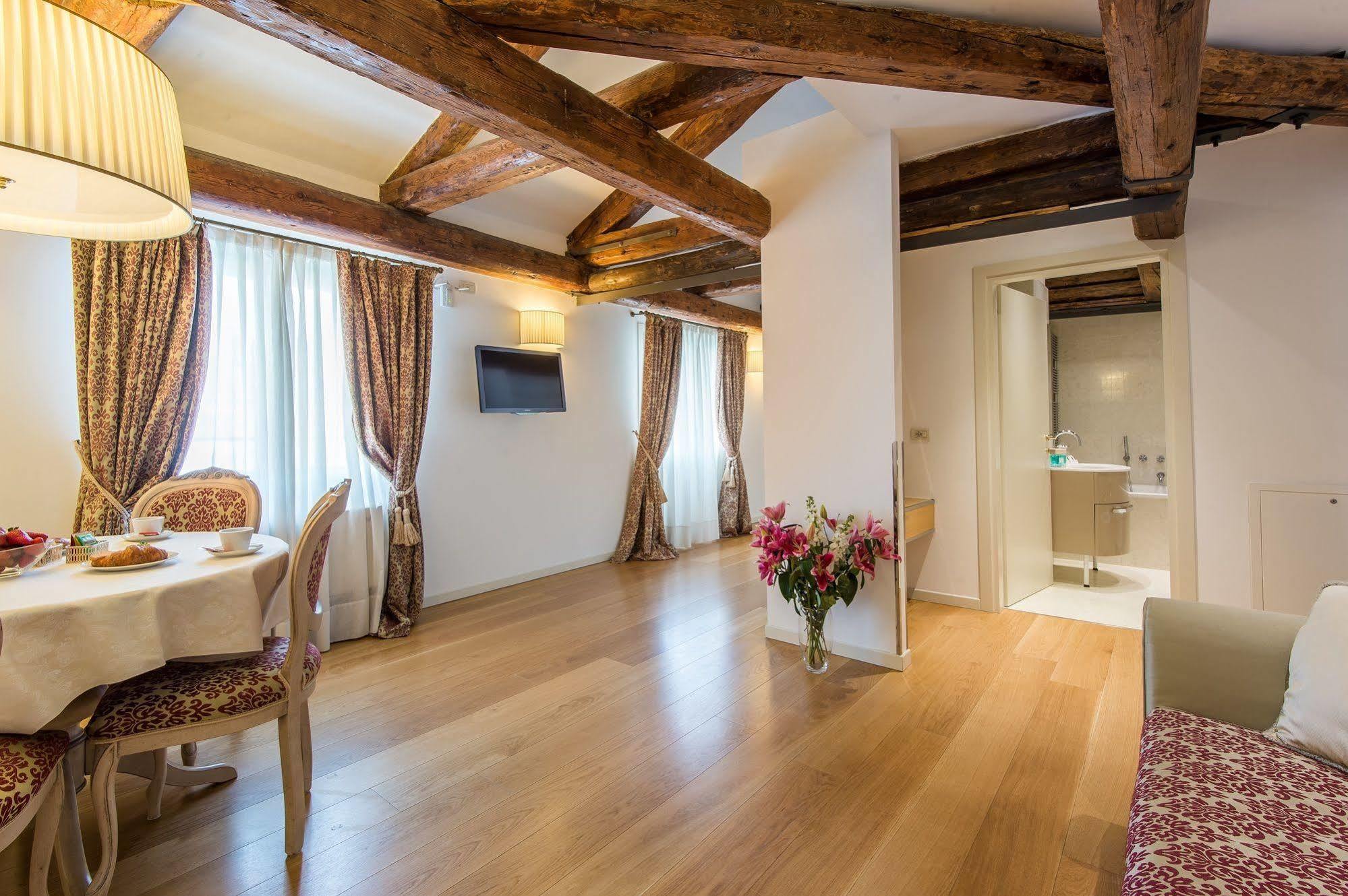 Al Redentore Di Venice