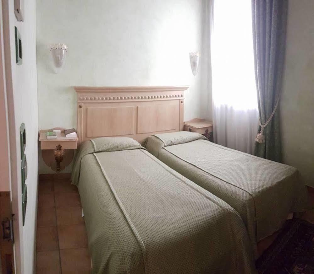 Guest house Daplace - Antica Casa Coppo 3*
