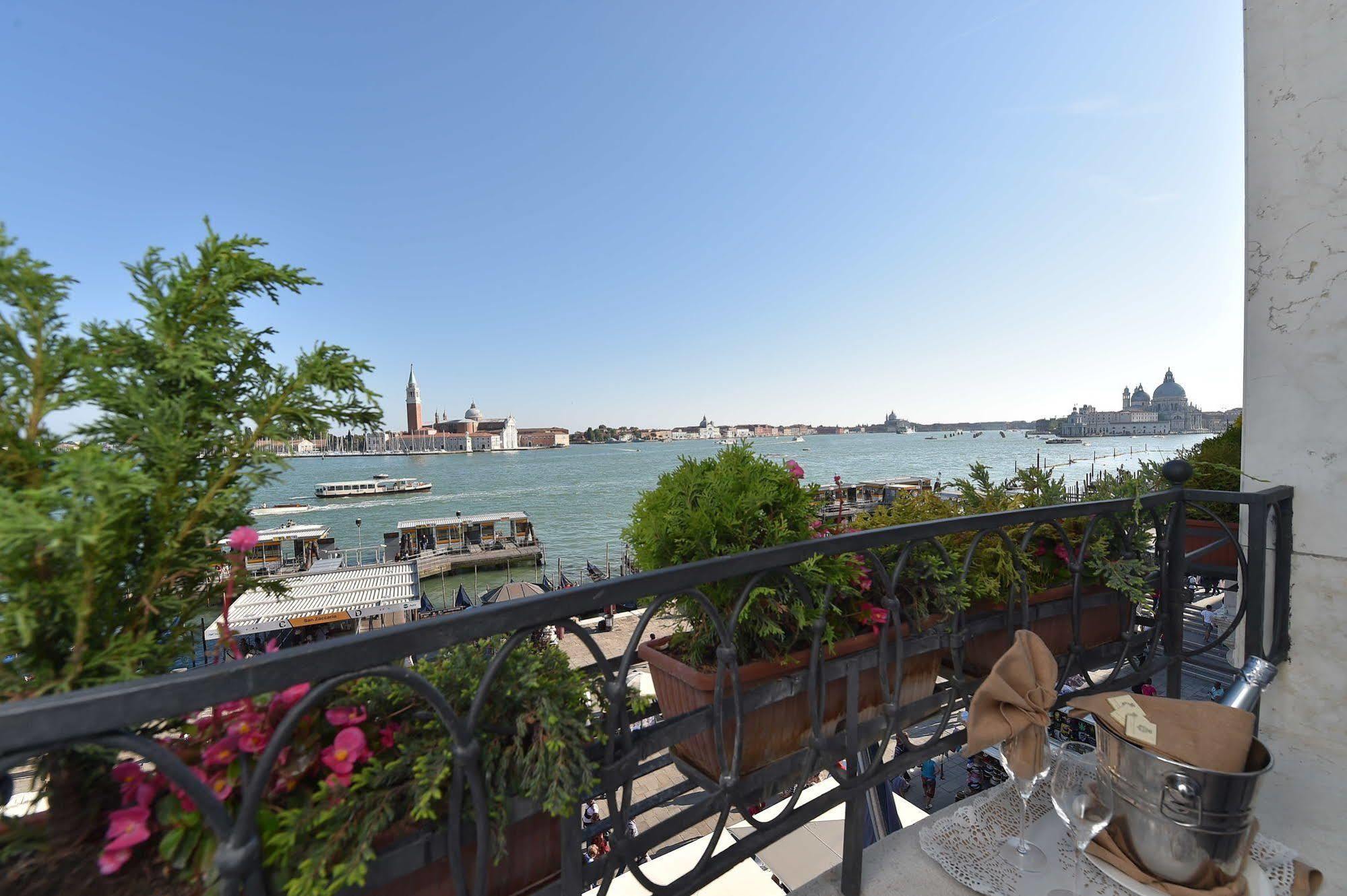 Hotel Savoia & Jolanda 4*