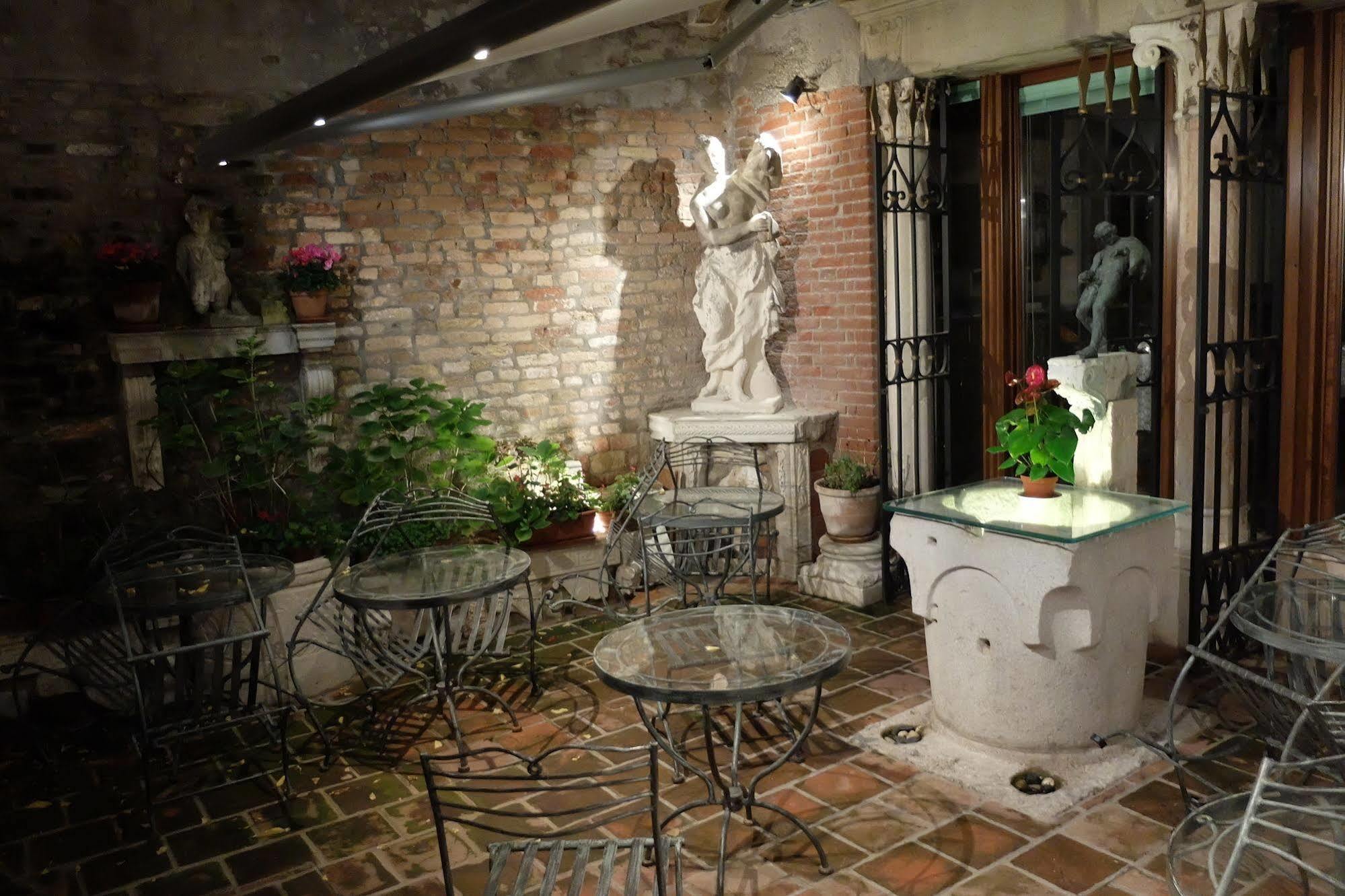 Hotel Al Ponte Mocenigo 3*