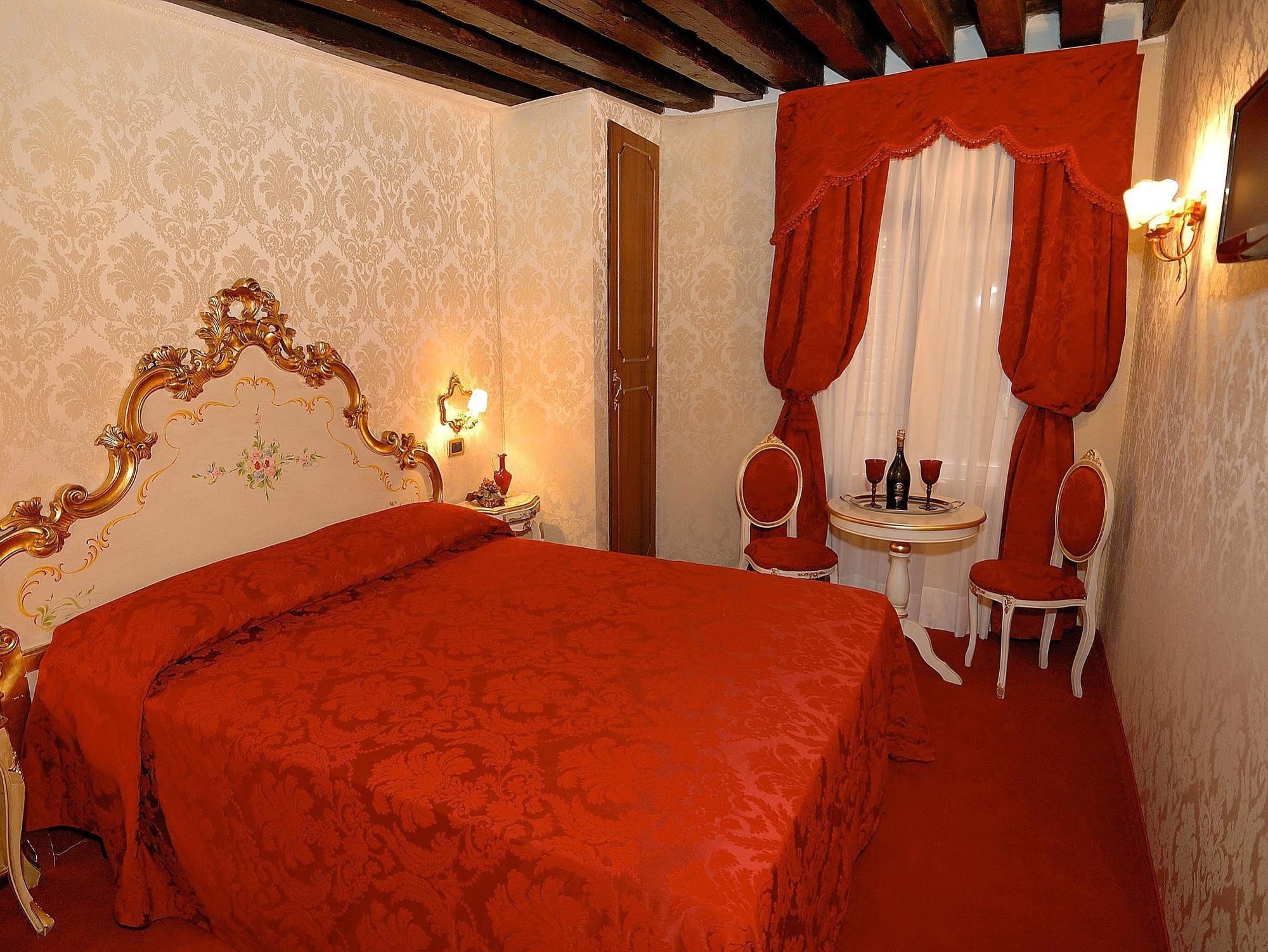 Residenza La Loggia Bed & Breakfast