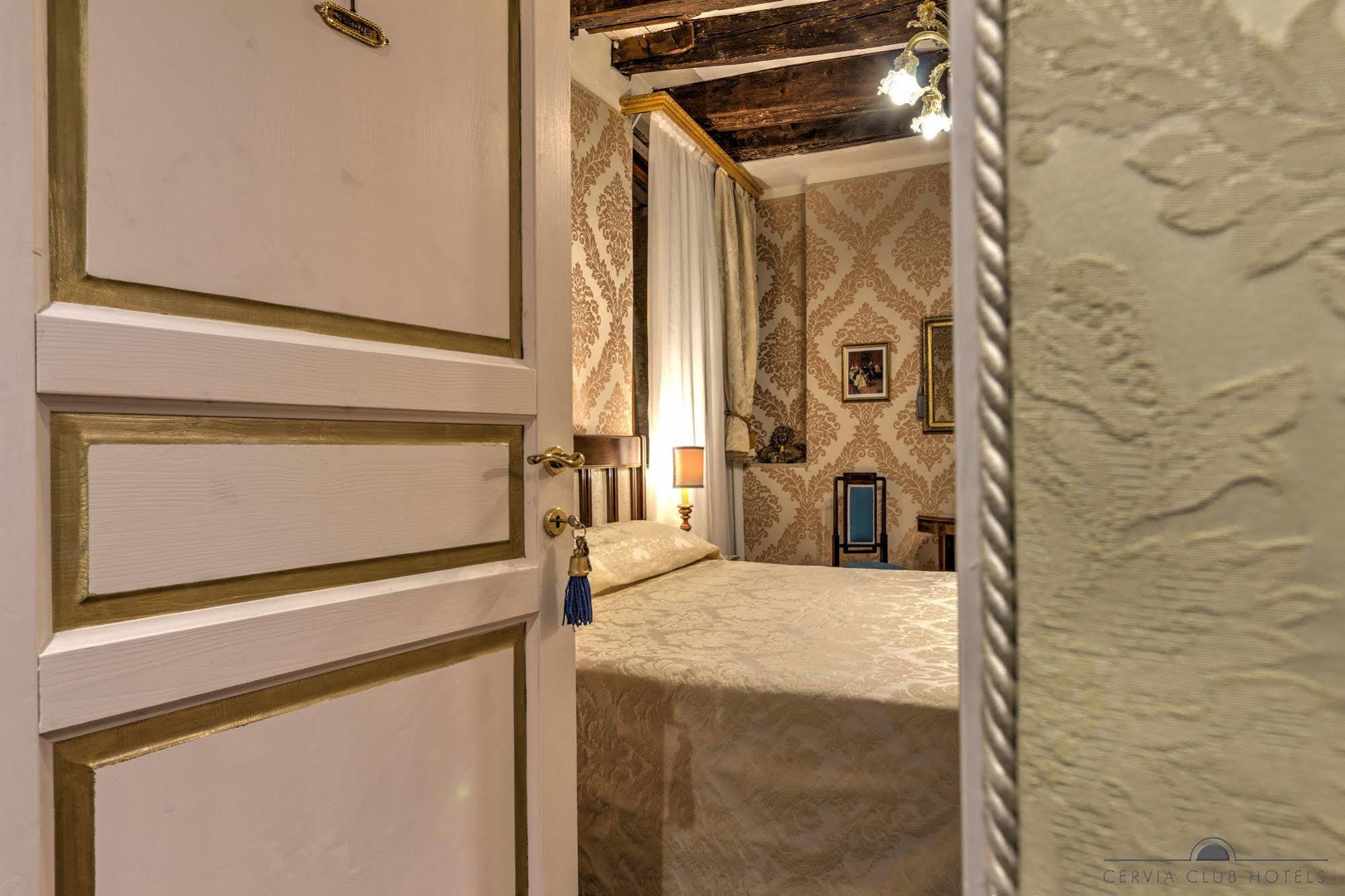 Guest house Residenza Corte Molin 2*
