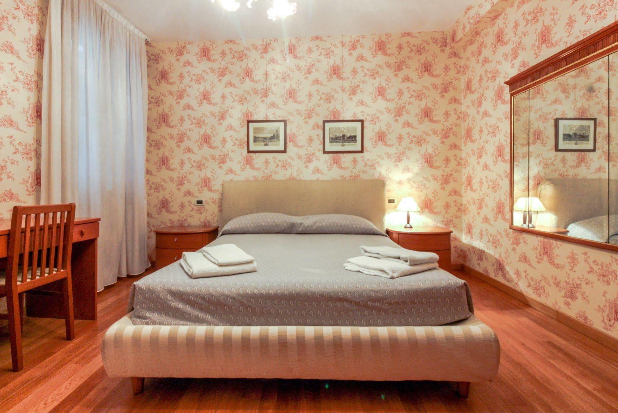 Bed & Breakfast Residenza Goldoni Venice