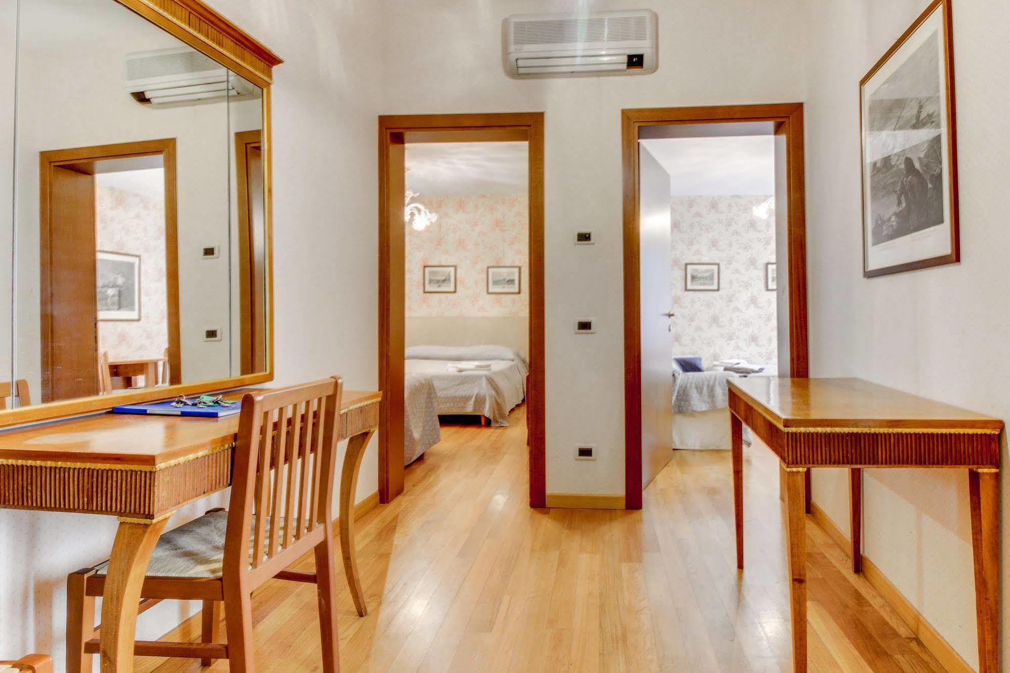 Residenza Goldoni Venice