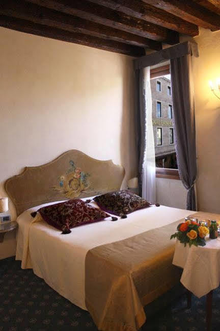 Ai Due Fanali Adults Only Hotel