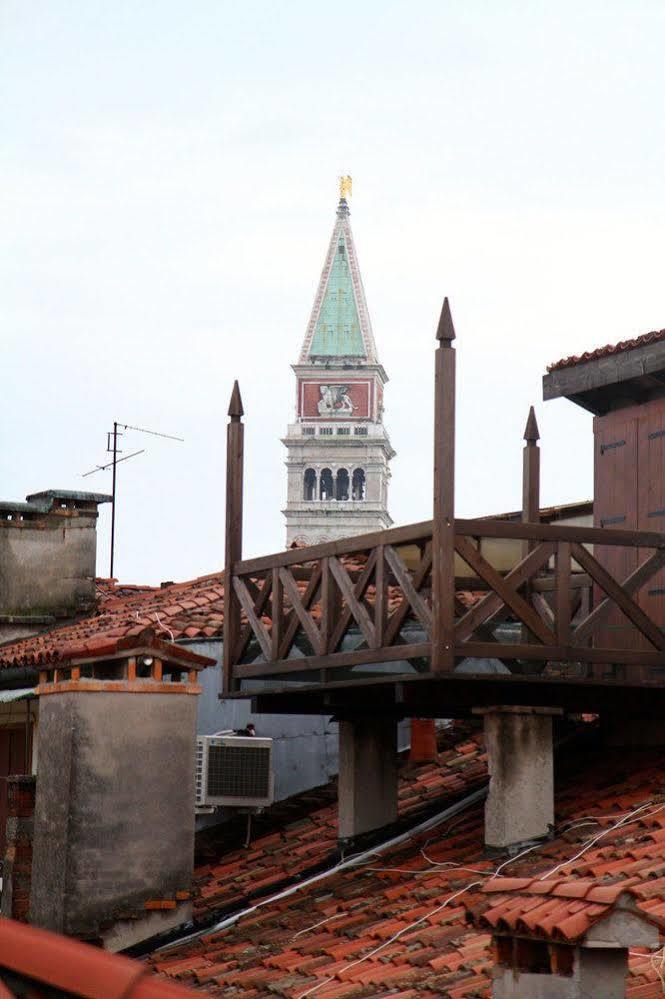 Bed & Breakfast Lanterna Di Marco Polo 3*