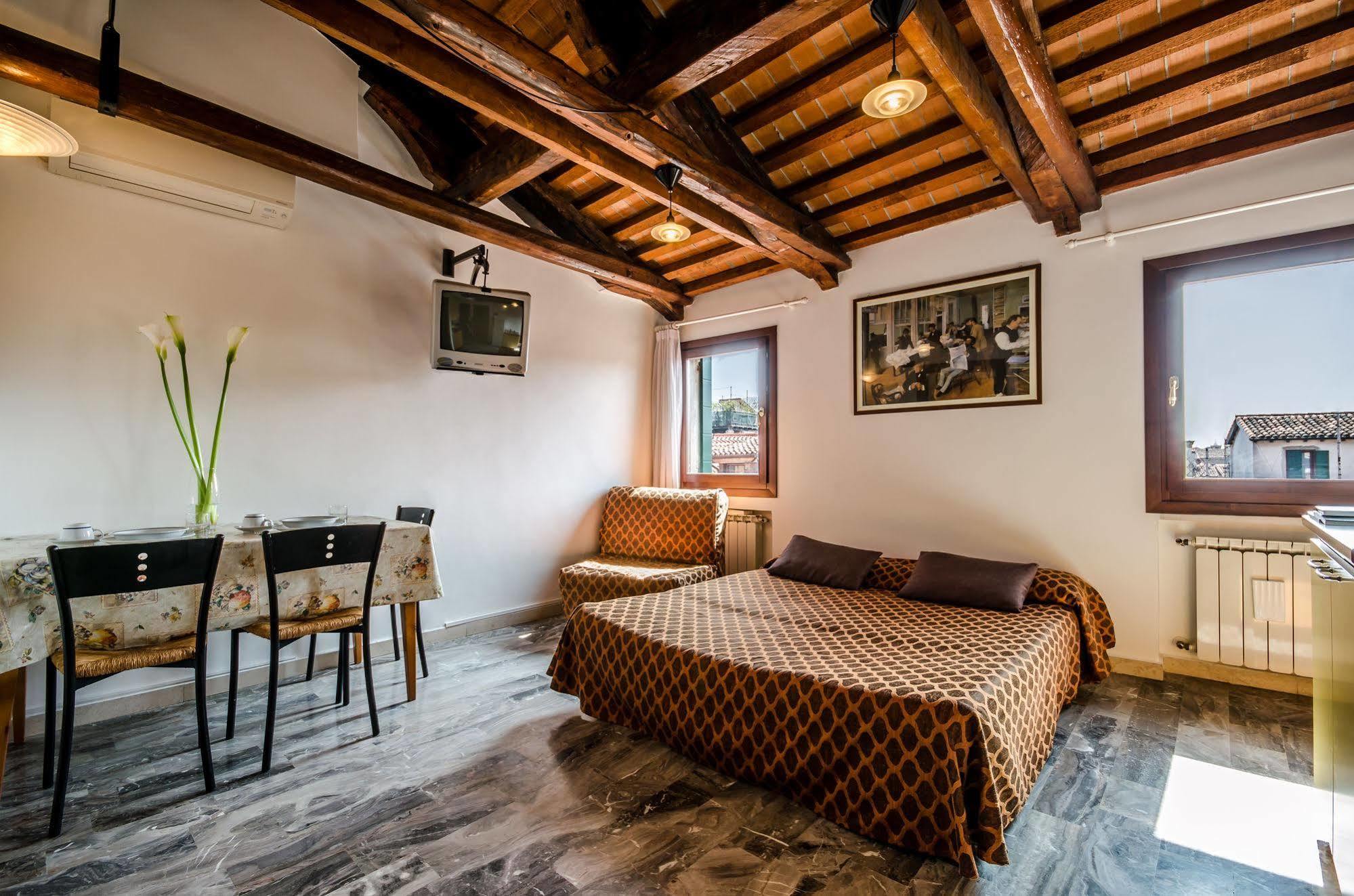 Venice Apartments Apartment Venice