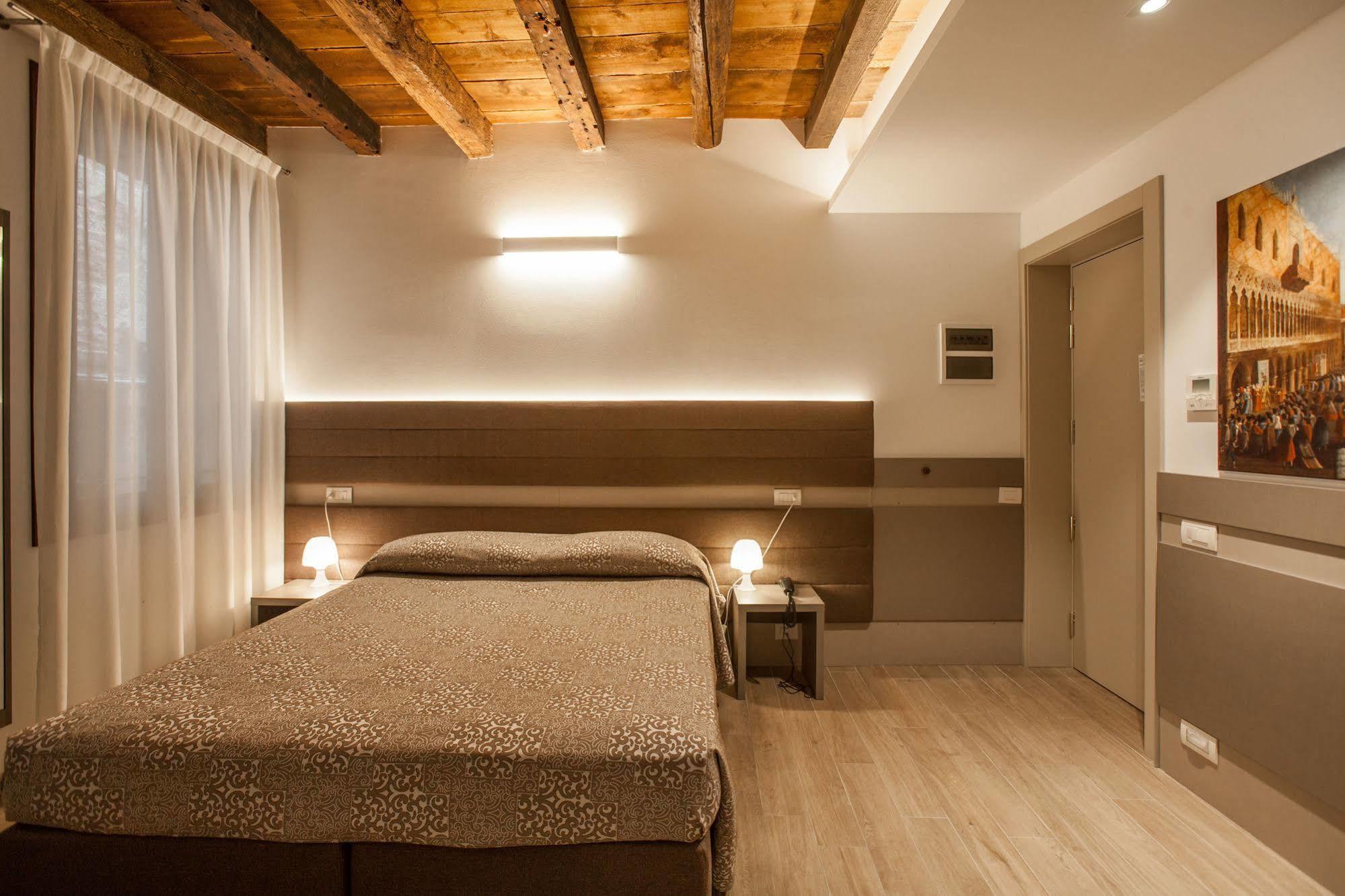 Bed & Breakfast Foresteria Levi 2*