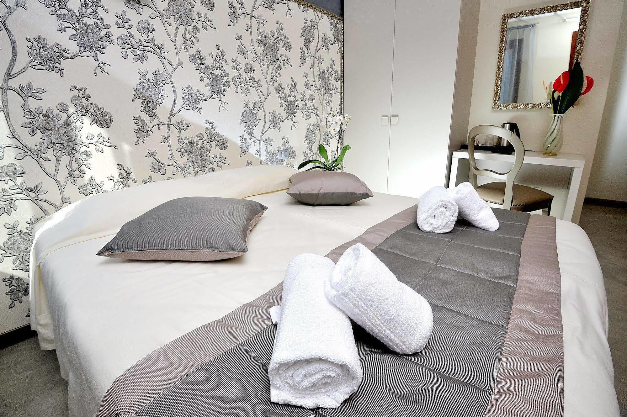 Rio Hotel 2*