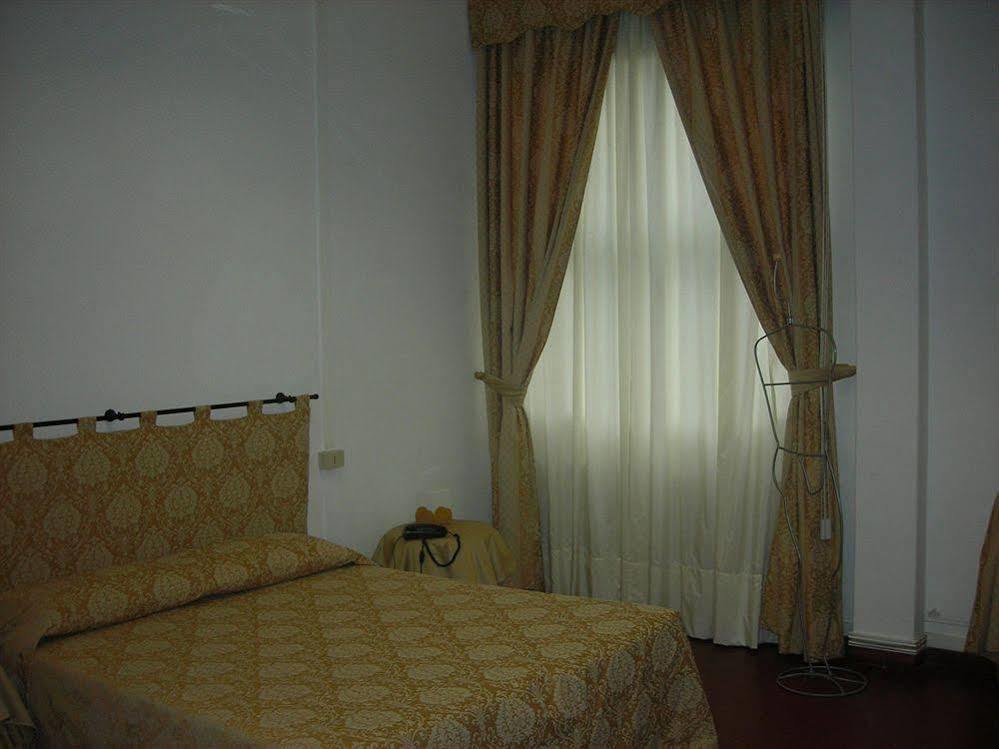 Guest house Alloggi Agli Artisti 2*