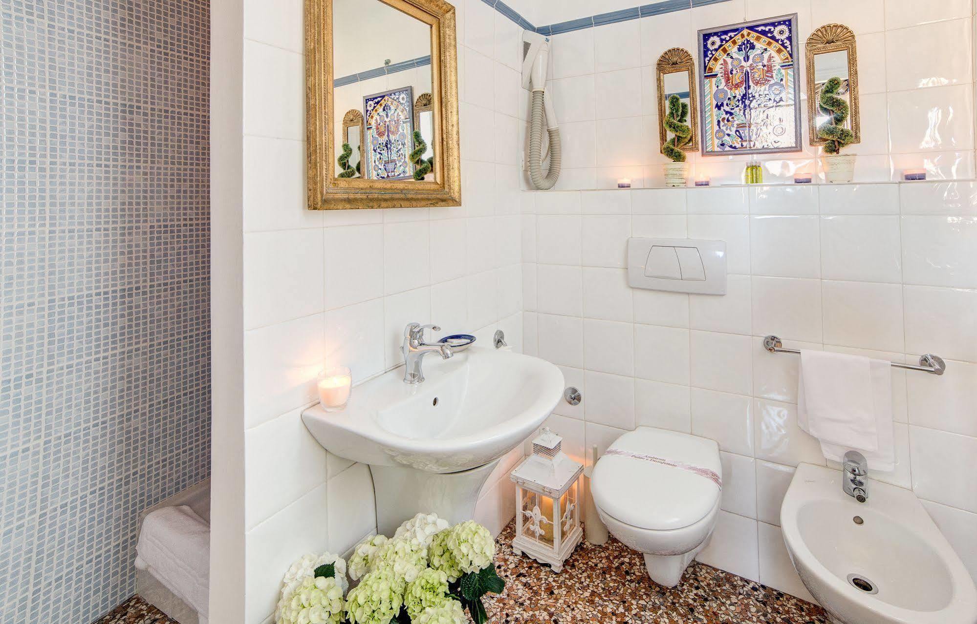 Ca' Della Corte Bed & Breakfast 2*