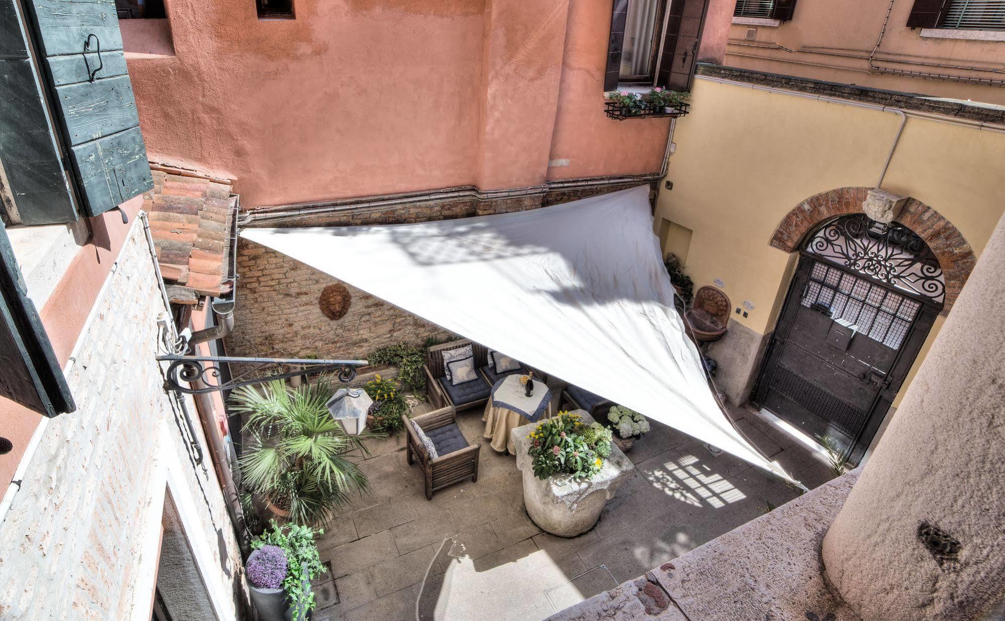 Ca' Della Corte Bed & Breakfast