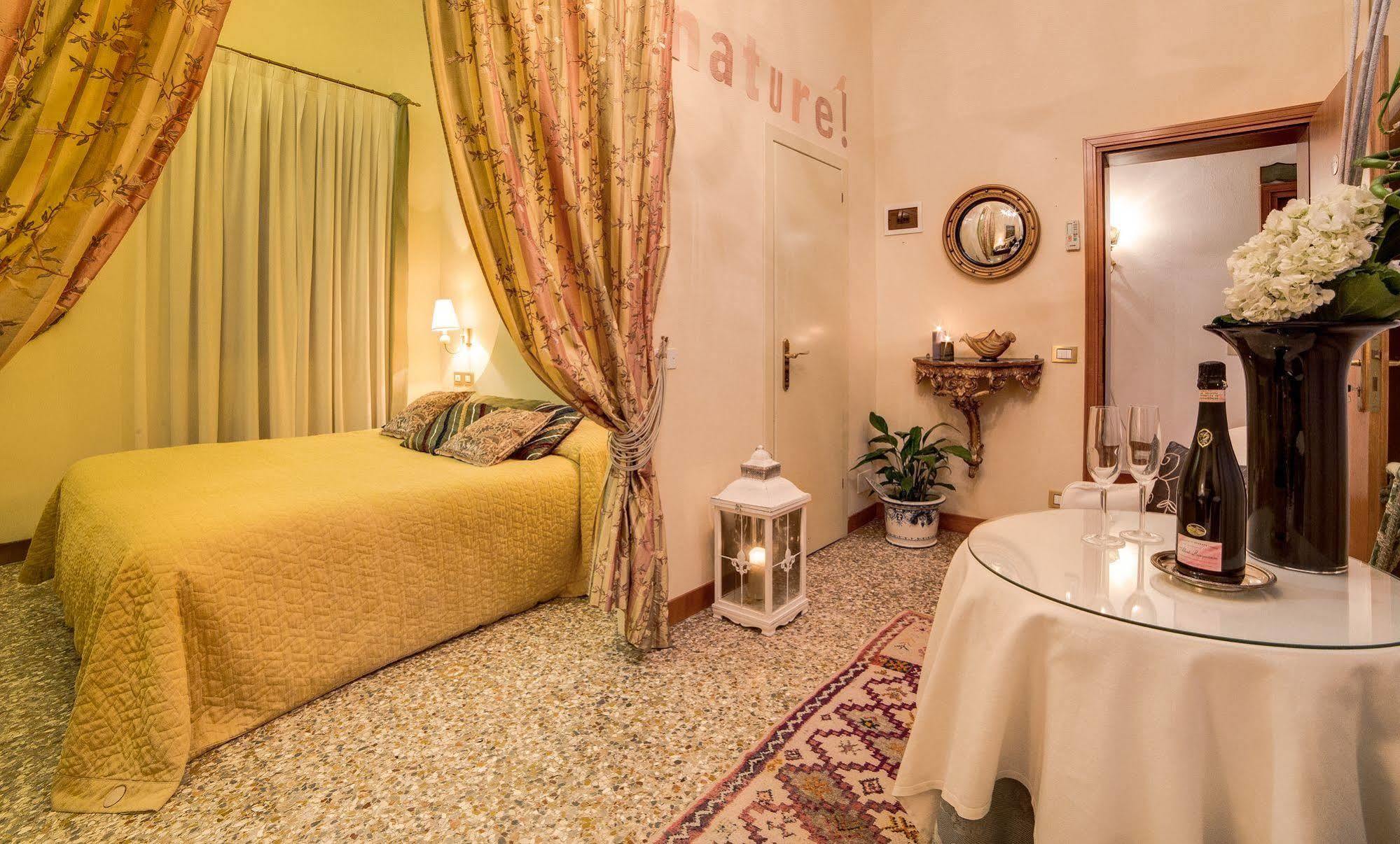 Ca' Della Corte Bed & Breakfast 2*