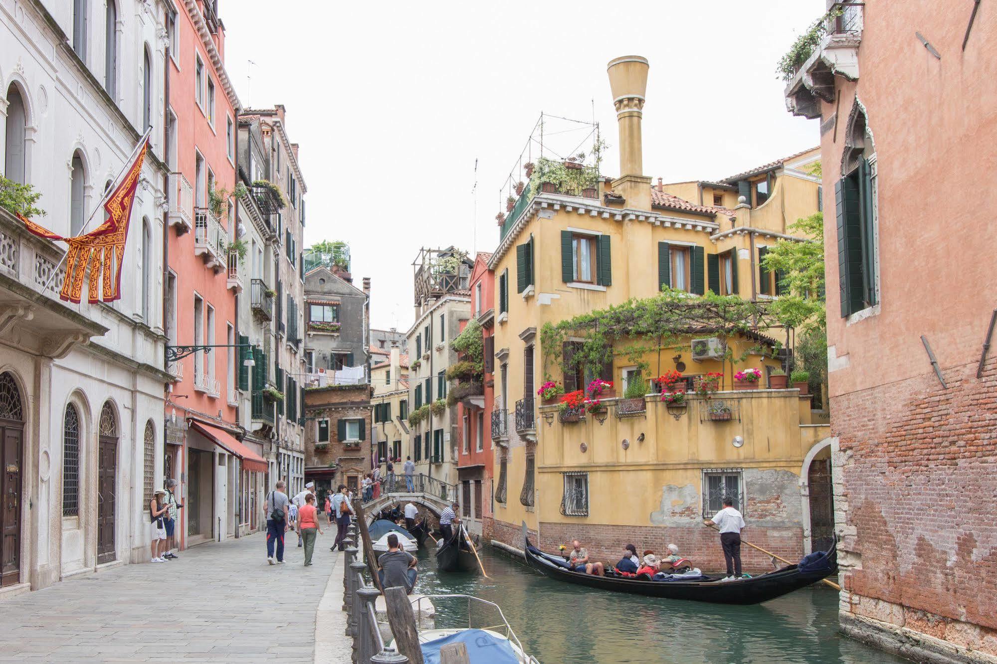 De L'osmarin Suites Veneza