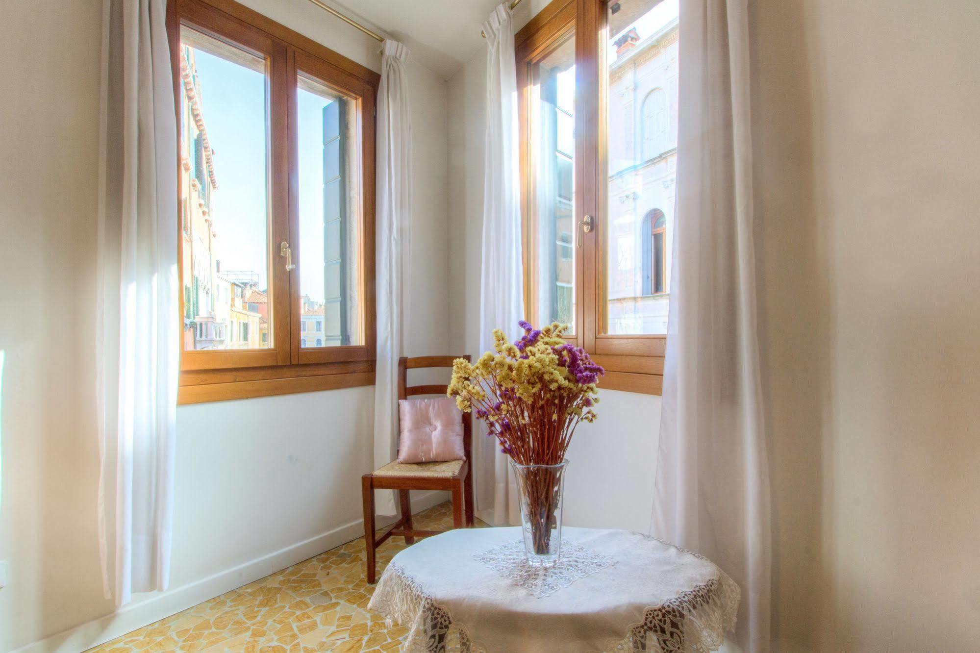 De L'osmarin Suites 3* Veneza