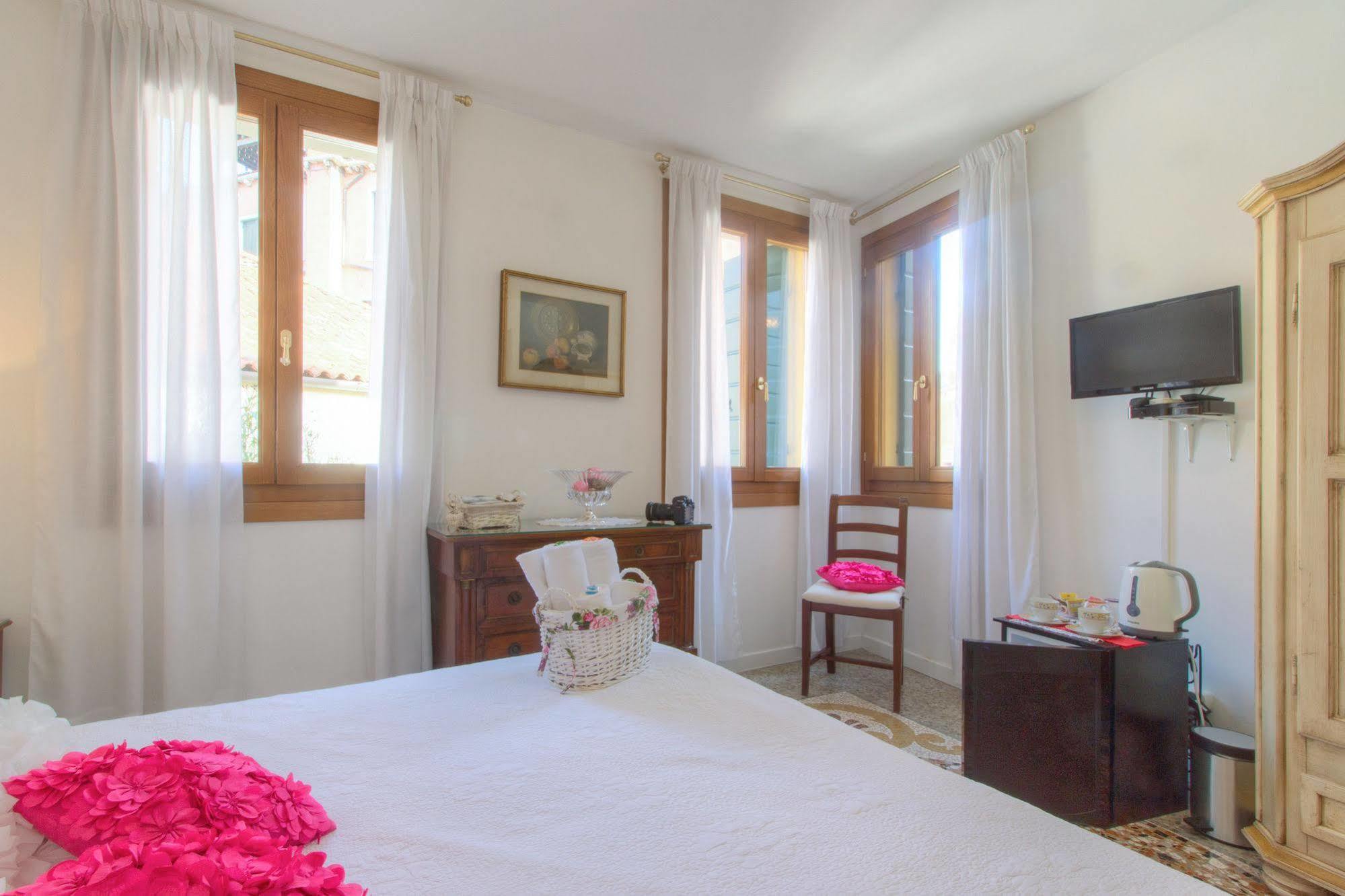 De L'osmarin Suites 3* Veneza
