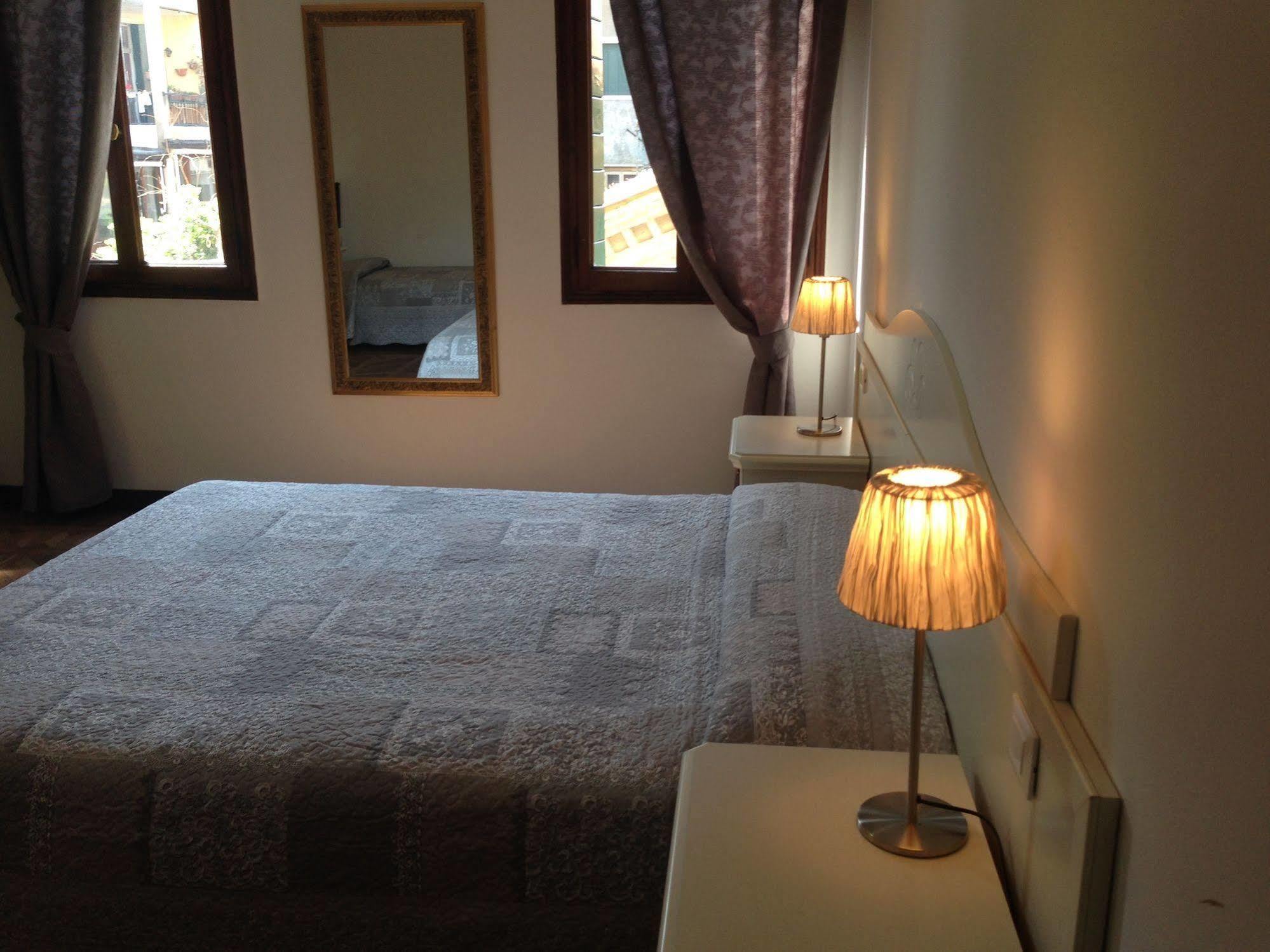 Guest House Loredana Inn *