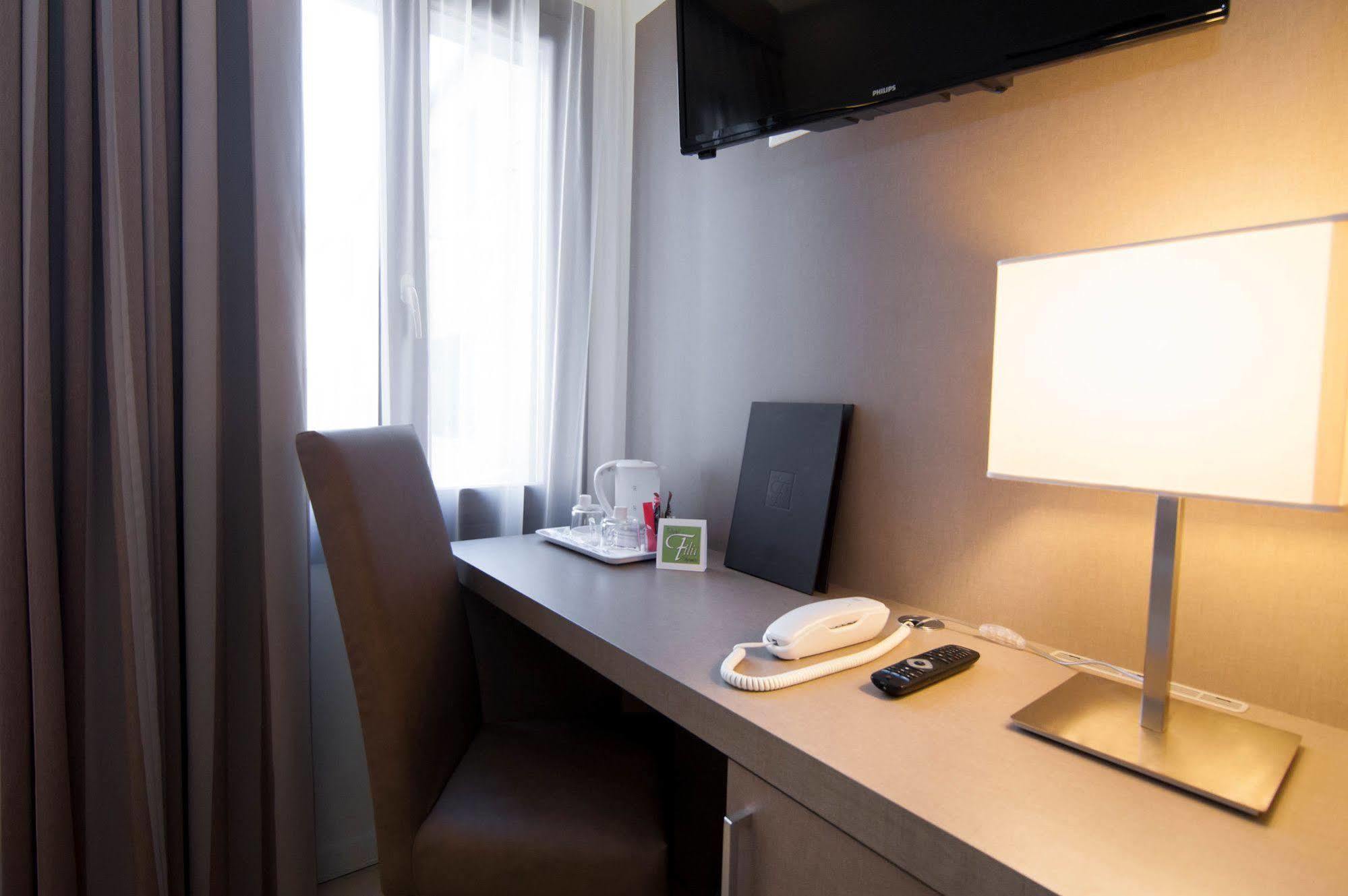 Leone Hotel