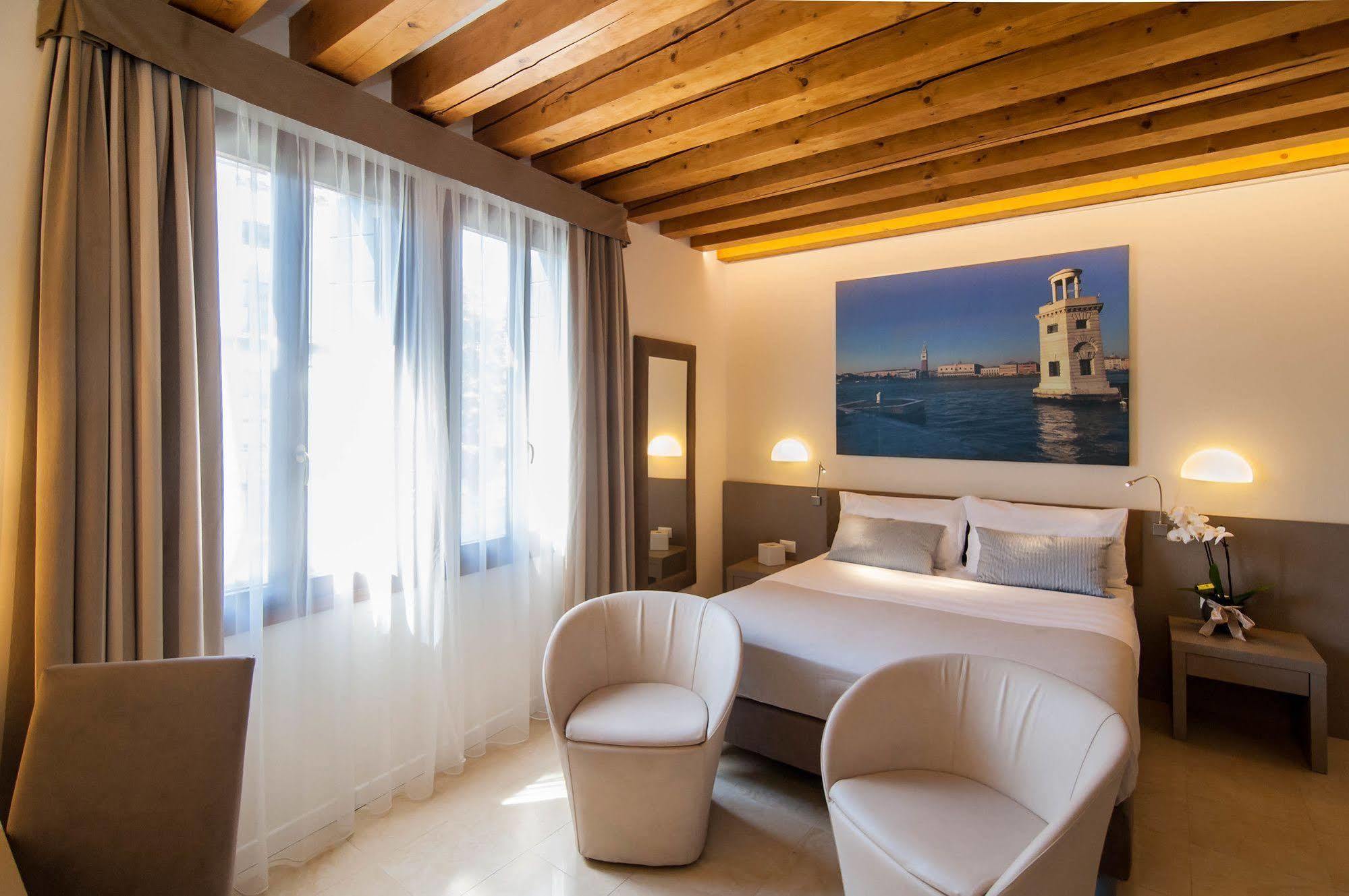 Hotel Leone
