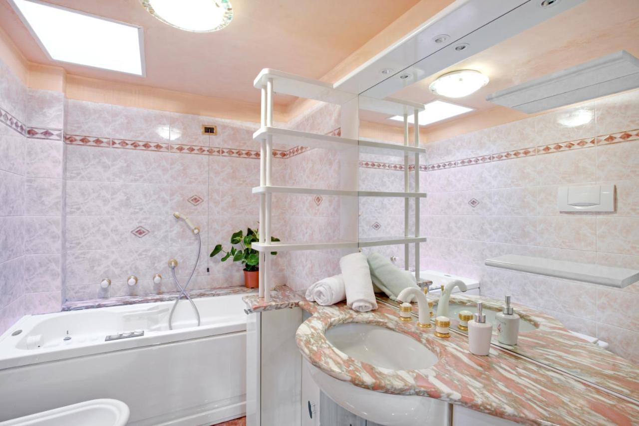 Apartment Fenix Aida Venice