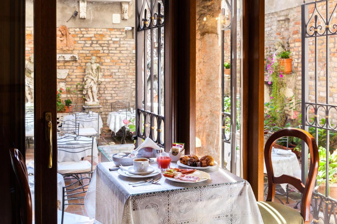 Hotel Al Ponte Mocenigo 3*