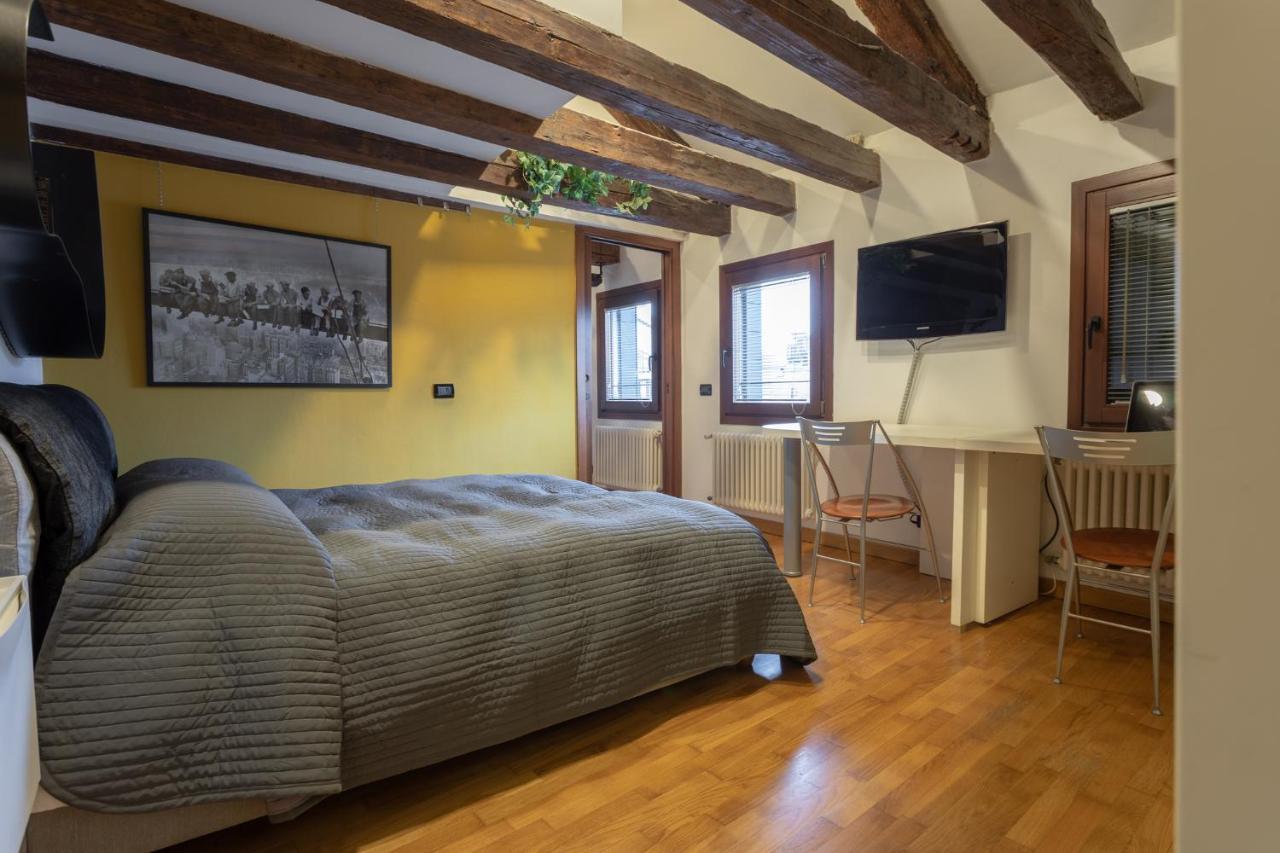 Guest house Margherita House 2*