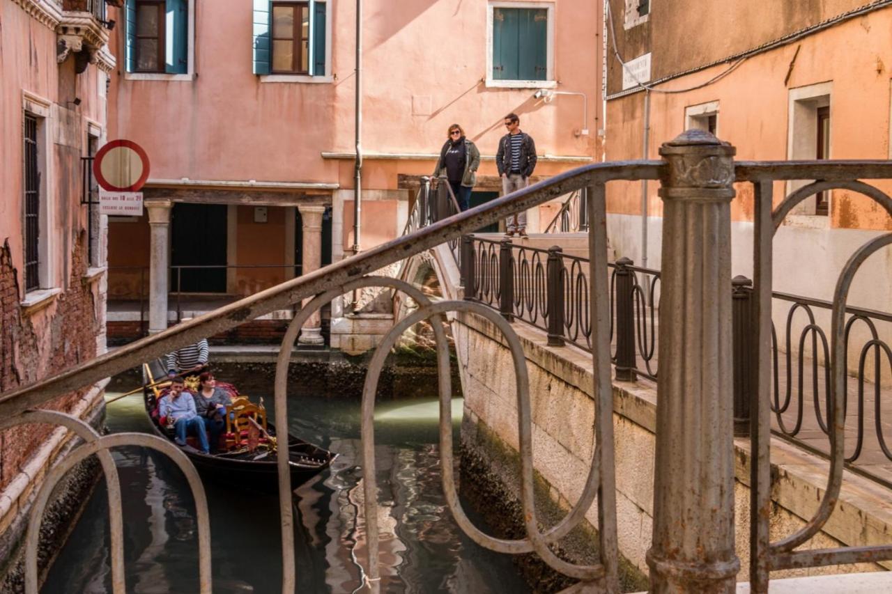 Apartamento Fenice Backstage Over Canal Veneza