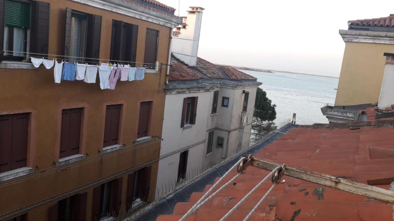 Near Station Santa Lucia Two Bedroom Apartment