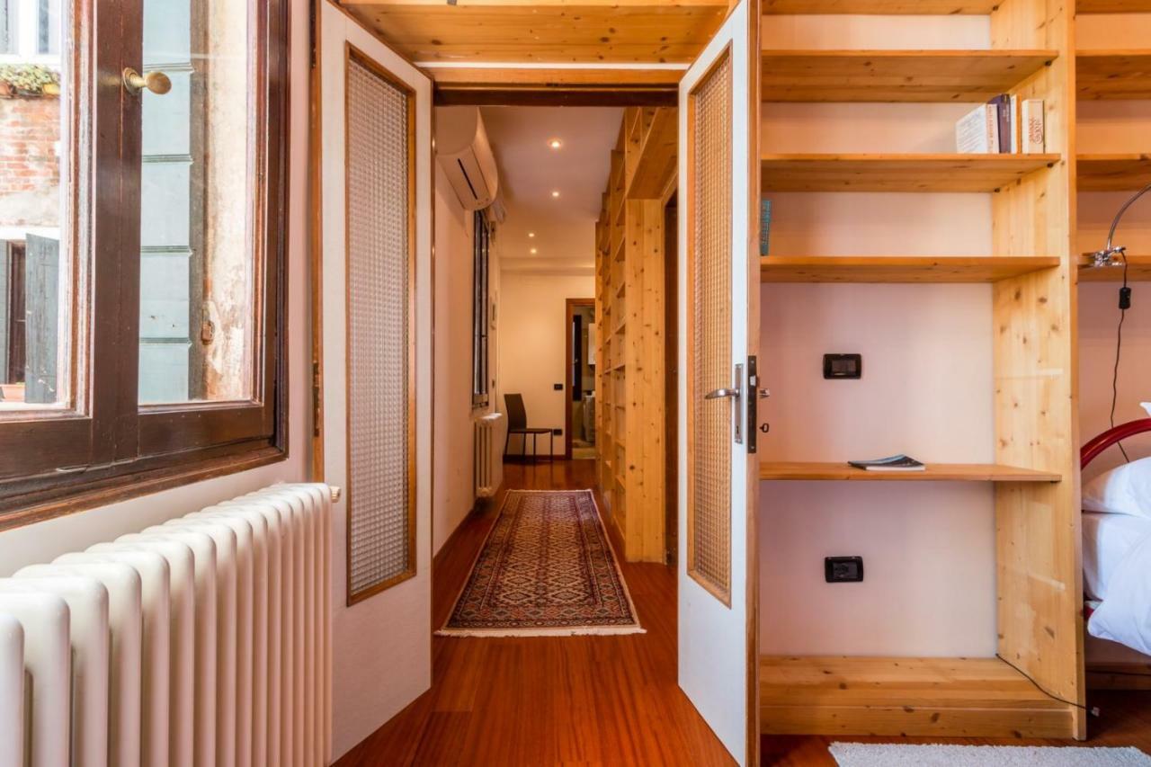 Arsenale 2352 Library By Biennale Exhibition Apartment Venice