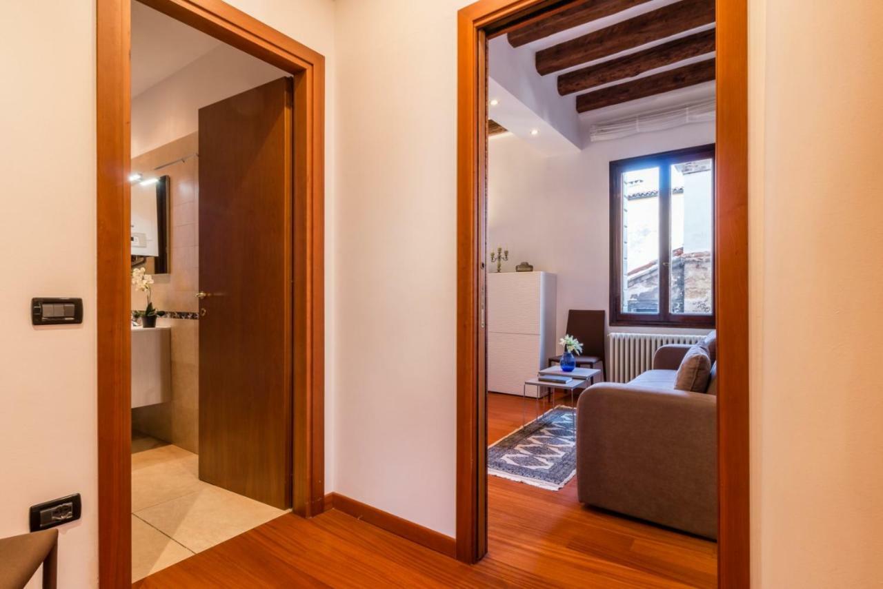 Apartment Arsenale 2352 Library By Biennale Exhibition *